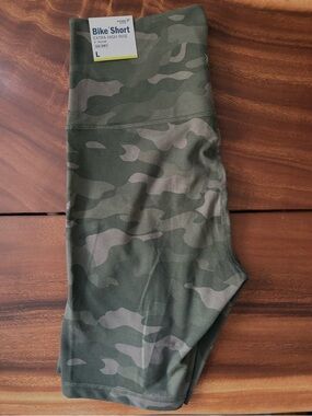 Bike Shorts - Old Navy Women’s New Camo Bike Shorts